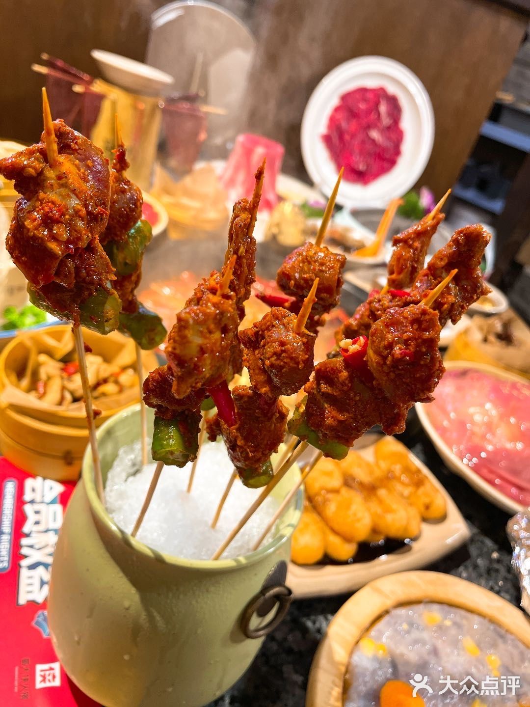 隐藏在人广的超大沉浸式古风火锅店