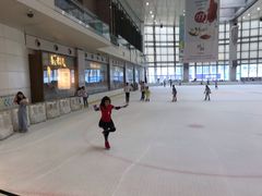 -冰纷万象滑冰场(深圳万象城店)