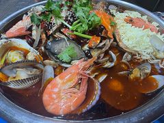 -老东镇啤酒屋海鲜加工·蒸汽海鲜·海鲜烧烤(台东店)