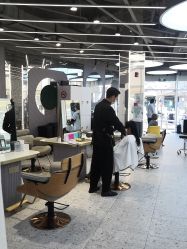 -PE SALON 