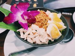 -Chom Cafe and Restaurant