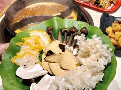 -钢管厂五区小郡肝串串香火锅(梅川路店)