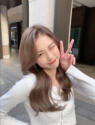 -十六番发型师事务所