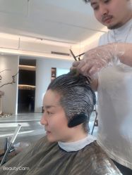 -C-18 SALON