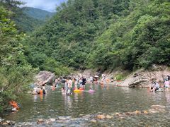 -鄣山大峡谷