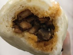 麻辣香菇鸡丁包-老陶包子铺(南大西南村店)