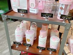 零售区-星巴克臻选(上海合生汇1F店)