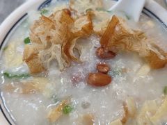 艇仔粥-银记肠粉店(市二宫店)