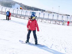-中旅松花湖滑雪场
