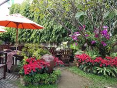 -Dash Teak House