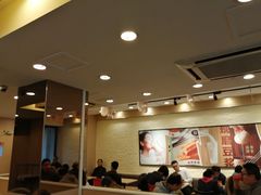 大堂-麦当劳(军博店)