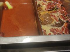 -百年川椒重庆老火锅(光谷店)