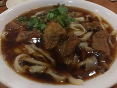 牛肉面-清真吴记门钉肉饼·喜多利