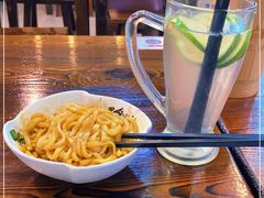 -黑白电视长沙小吃(美林M·LIVE天地东座店)