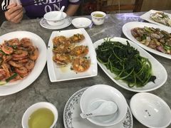 -四川小胡子海鲜(丁村万人海鲜广场店)