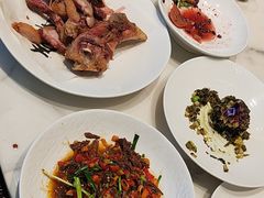 -荷塘秋月·本帮江浙菜(国权路店)