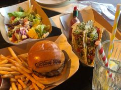 鹅肝牛肉汉堡-Cooking Man(中懋天地店)