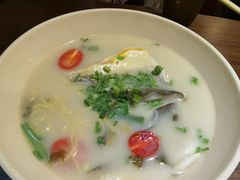 -玖鲜小笼(中山广场店)