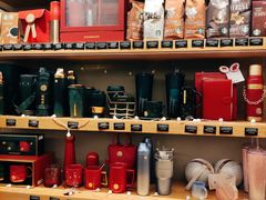 零售区-星巴克(广州淘金路店)