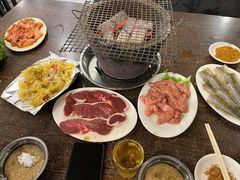 -韩风烤牛肉冷面店
