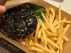 -麦当劳(虹梅路地铁站店)