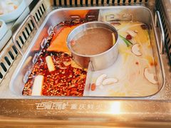 -巴渝瓦肆重庆鲜火锅(宝龙环湖店)