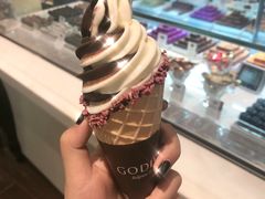 双拼冰淇淋-GODIVA(万象城店)