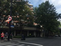 -星巴克(武康路店)