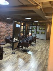 -青木造型HAIR·あおき髪を刈る潮人店