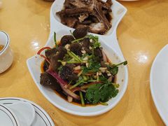 -鹏城人家海鲜酒家·23年老字号(较场尾店)