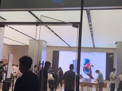 -Apple零售店(玄武湖店)