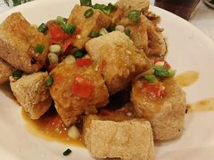 -霄汉牛三鲜湖北砂锅菜(万松园2店)