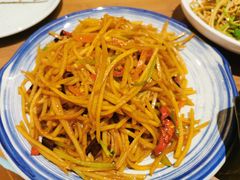 酸辣土豆丝-渔家灯火(明湖店)