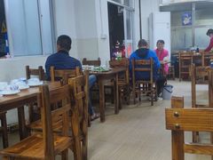 大堂-邮电新村嘉积鸭美味园