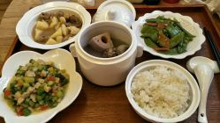 -莲生母婴月子中心(清水河公园店)