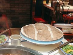 -爱你您·自家鱼塘·活水喷泉鱼火锅(八里店)