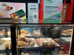 面包甜点陈列柜-星巴克(成都机场T2店)
