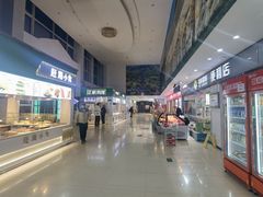 -窦店服务区-停车场