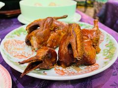 盐焗乳鸽-惠食佳·朱雀(东方商厦店)