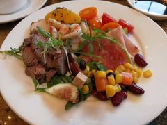 -松山湖凯悦酒店·Café自助餐厅·周末火舞秀表演