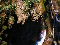 -龙水峡地缝景区
