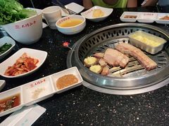 -木槿花韩式炭烤·熟成肉工坊(孙文东路店)