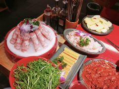 -谭鸭血老火锅(万象九宜城店)
