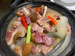 荥经砂锅炖腊蹄-辛香汇(大华第一坊店)