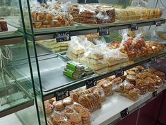 -新月蛋糕西点专卖店(大麦街店)