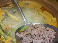 -洱火云南酸菜牛肉火锅(石景山当代商城店)