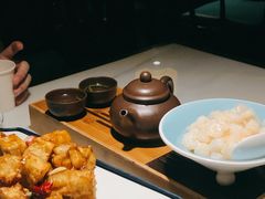 龙井虾仁-柳莺湖上·湖景餐厅·江南菜(西湖店)