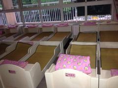 午觉小床-上海青草地幼儿园