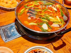 -亮欢寨酸汤鱼(沙冲路店)