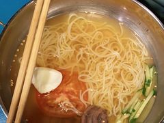 -三个大叔烤羊肉串·炭炉砂锅菜(西三旗店)